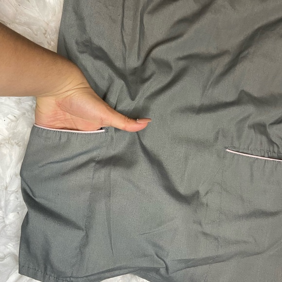 Medical Scrub Uniform Set | Grey | Size: X-Small - Picture 3 of 13